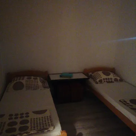 بيت خشبي Visit Dreznica *