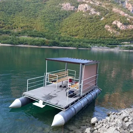 بيت خشبي Visit Dreznica *