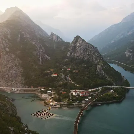 Domek letniskowy Visit Dreznica - Canyon Retreat Mostar
