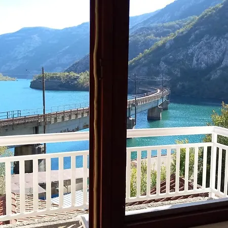 Domek letniskowy Visit Dreznica - Canyon Retreat