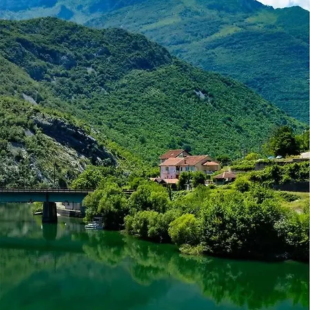 Lodge Visit Dreznica