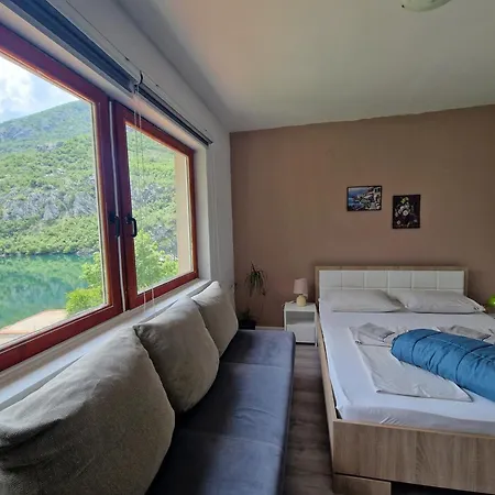 Visit Dreznica - Canyon Retreat
