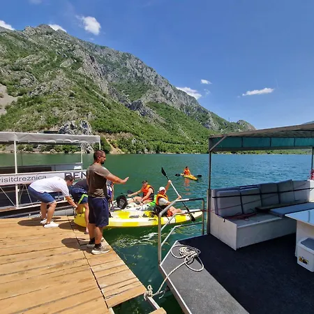 Lodge Visit Dreznica *