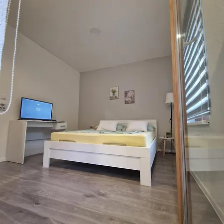 Visit Dreznica * موستار