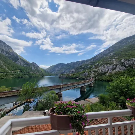 Domek letniskowy Visit Dreznica - Canyon Retreat